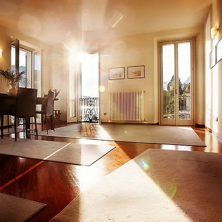 Regina Executive Apartment Carate Urio